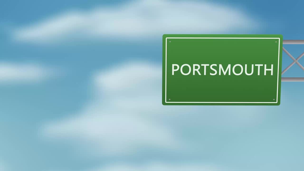 英国朴茨茅斯城市标志在多云的天空-斯托克视频视频下载