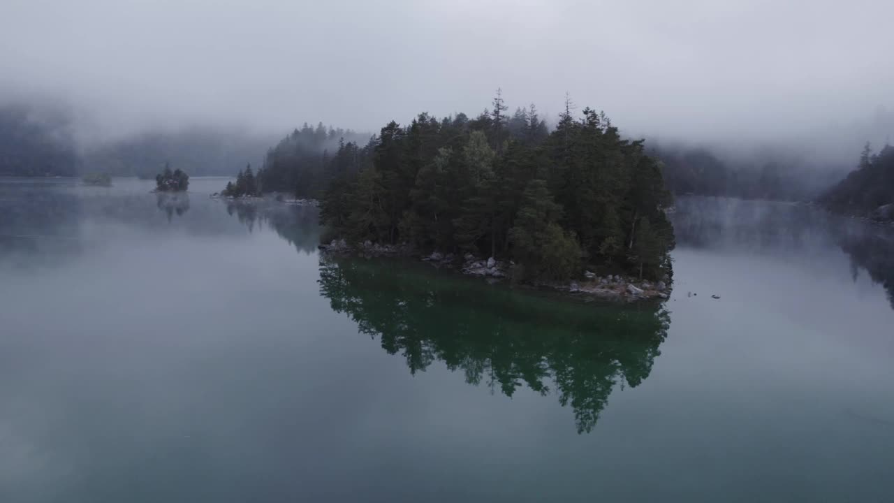 湖上雾视频素材