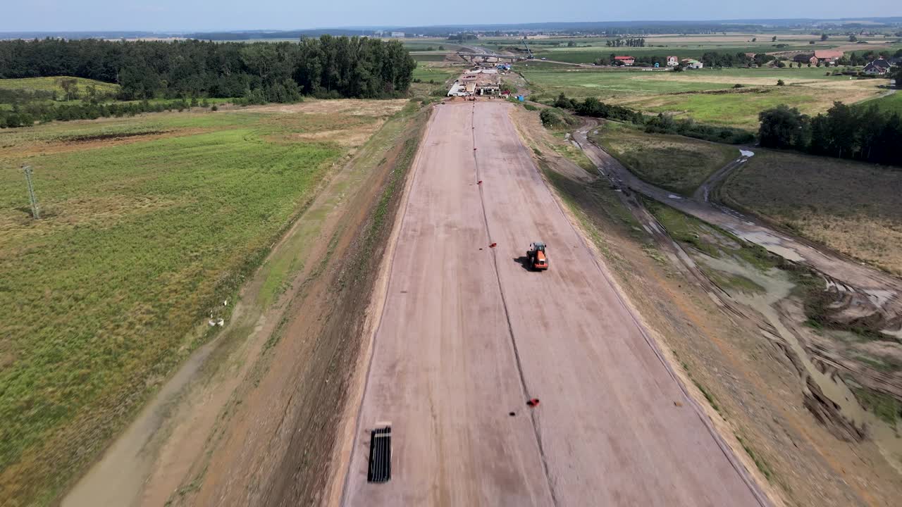 在中欧修建一条新的高速公路视频下载