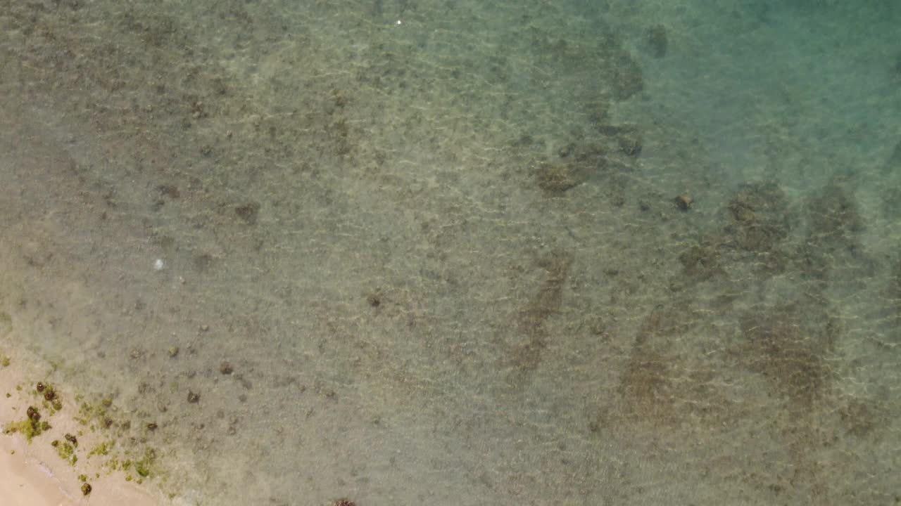 夏威夷瓦胡岛，檀香山，威基基海滩的无人机视野。视频素材