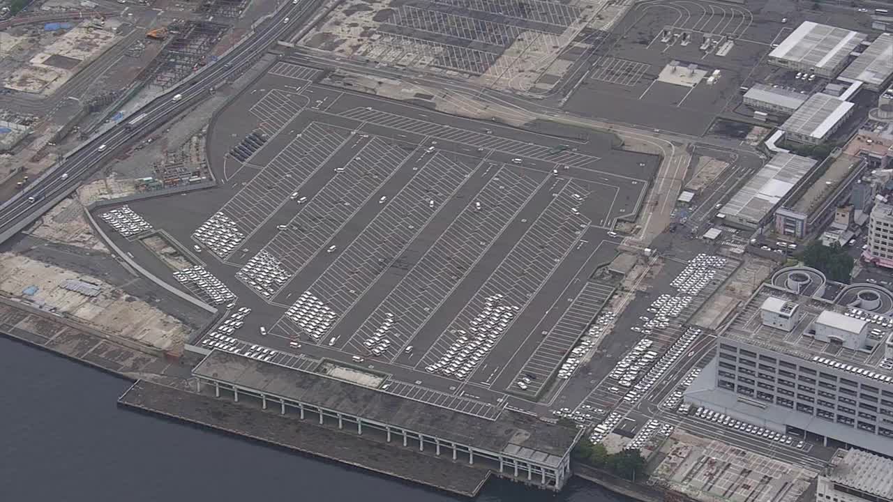 AERIAL，前筑地市场用于停车，东京，日本视频下载