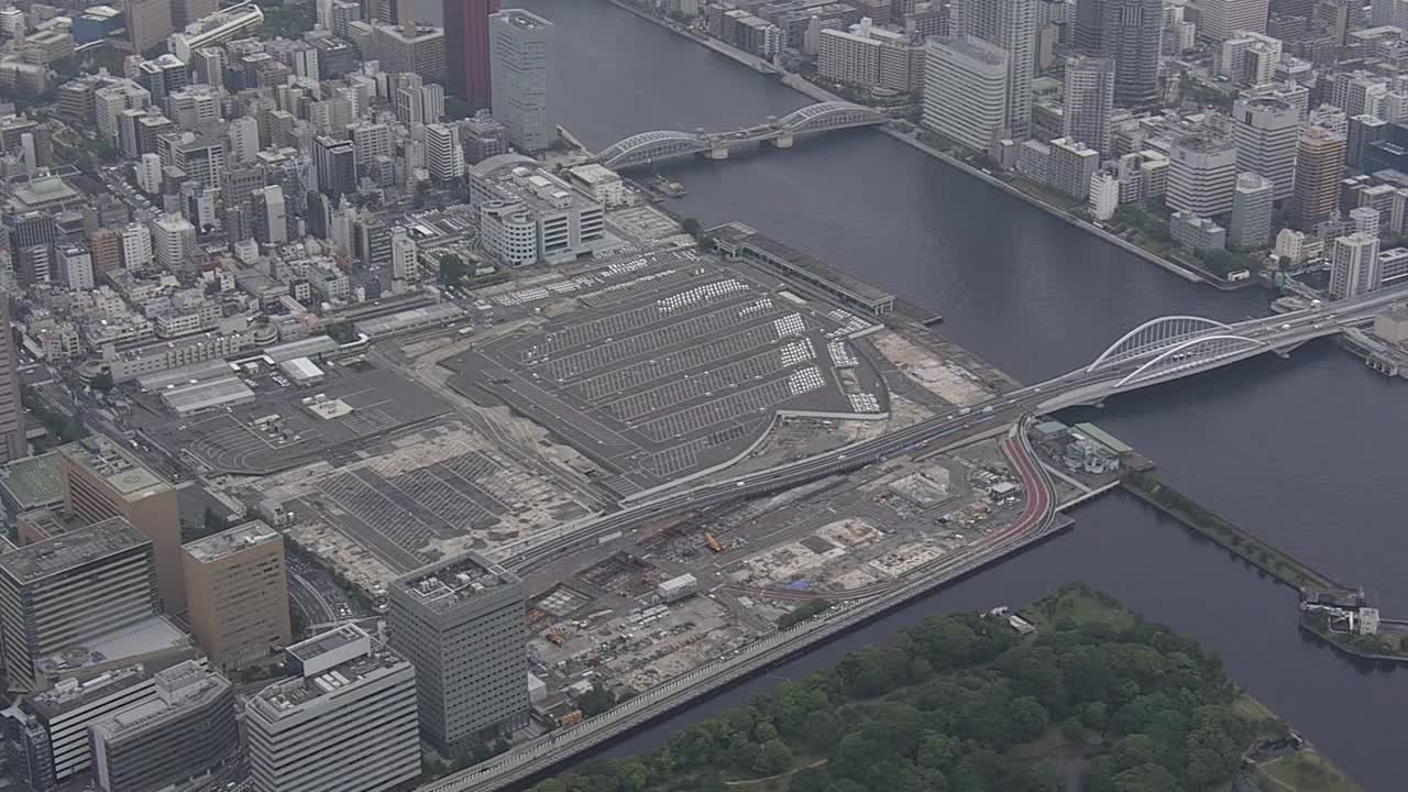 AERIAL，前筑地市场用于停车，东京，日本视频下载