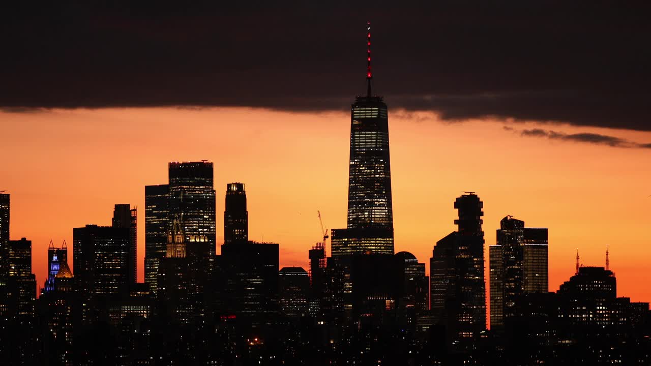 曼哈顿市中心天际线日落云视频素材