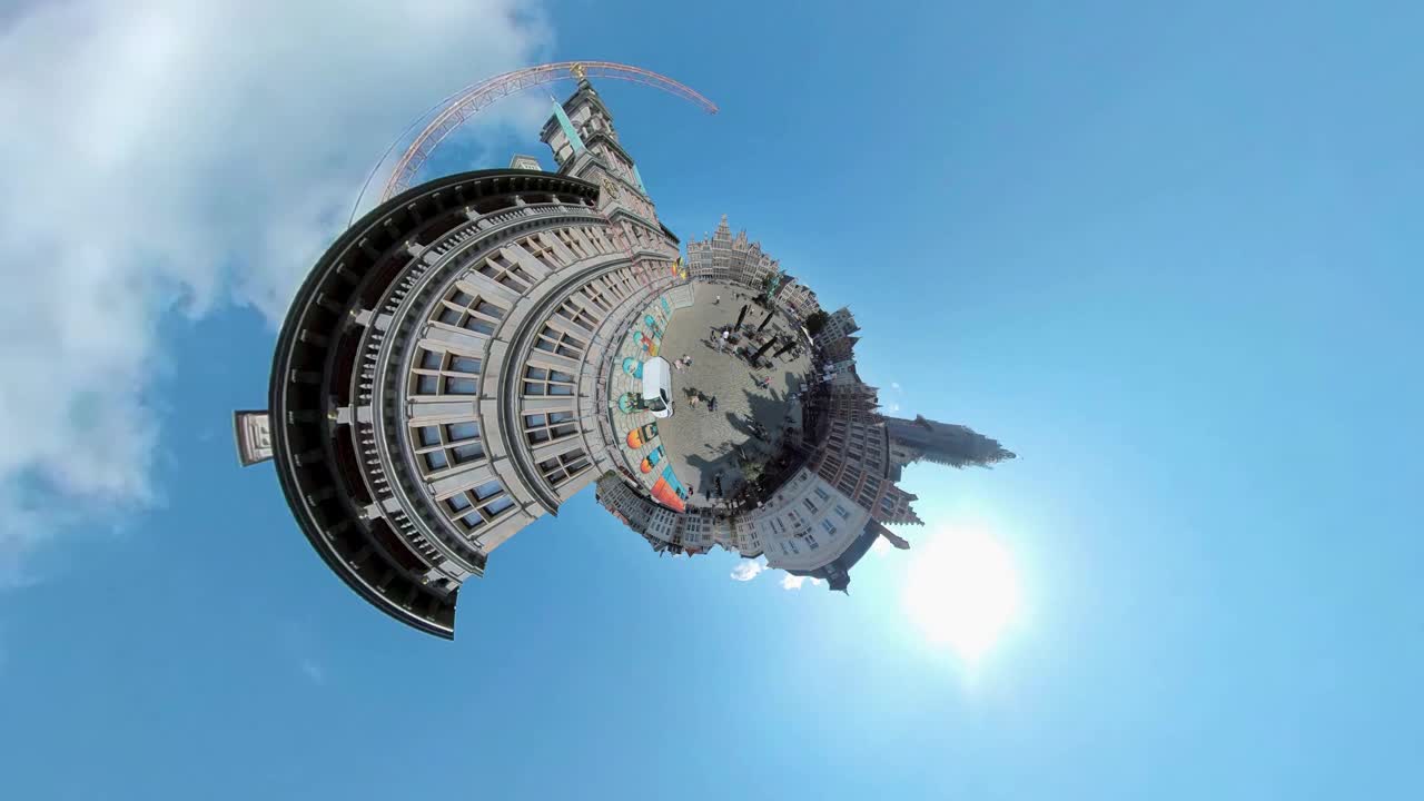 安特卫普小镇广场的小星球格式视频素材
