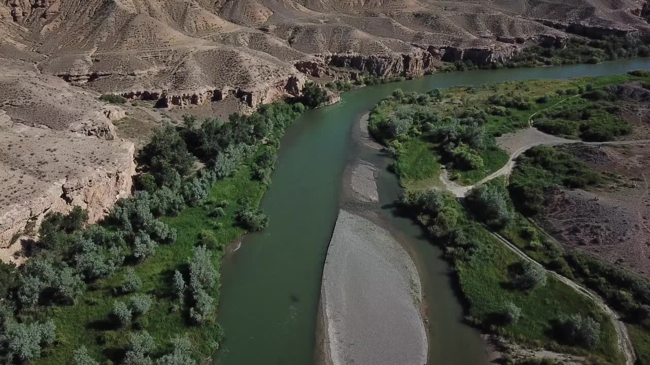 哈萨克斯坦查林峡谷的鸟瞰图视频下载