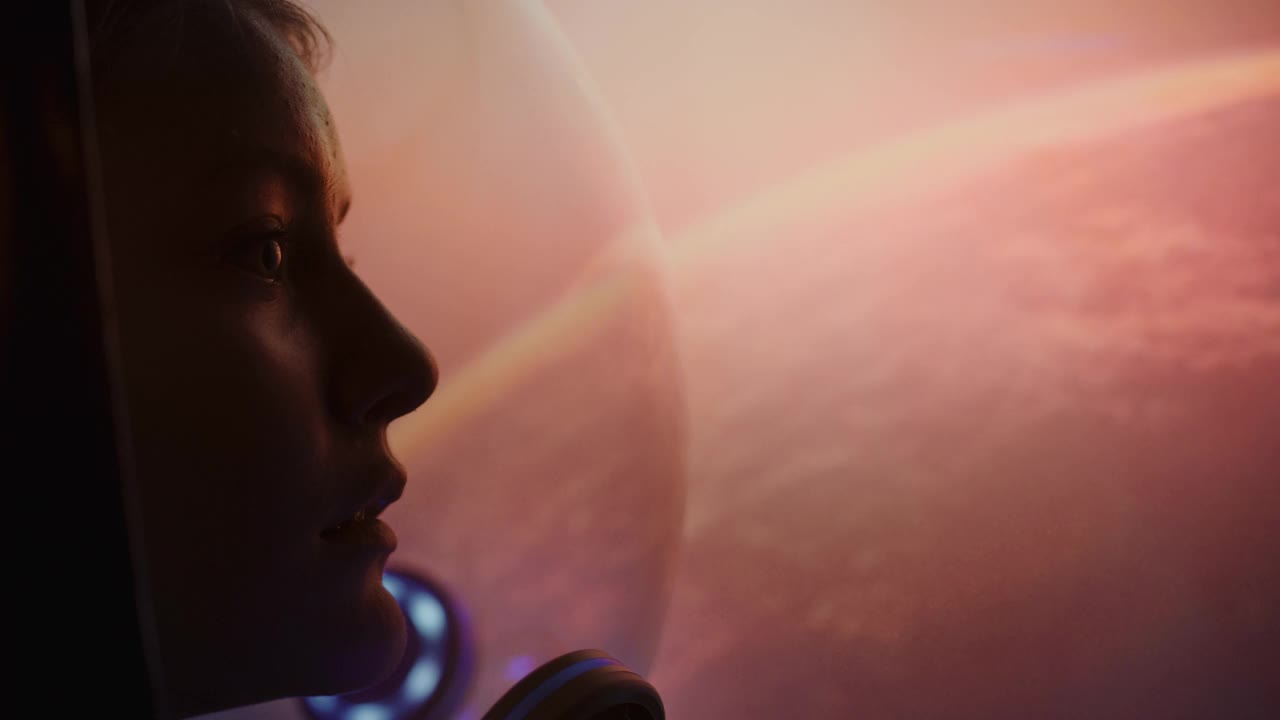寻找新地球。探索太空的女人。火星表面反射视频素材