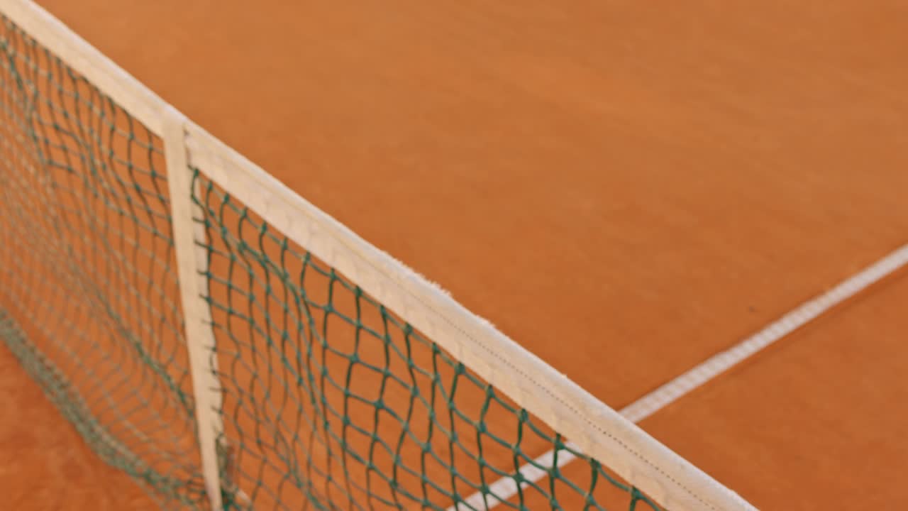 网球单打选手隔网握手视频下载