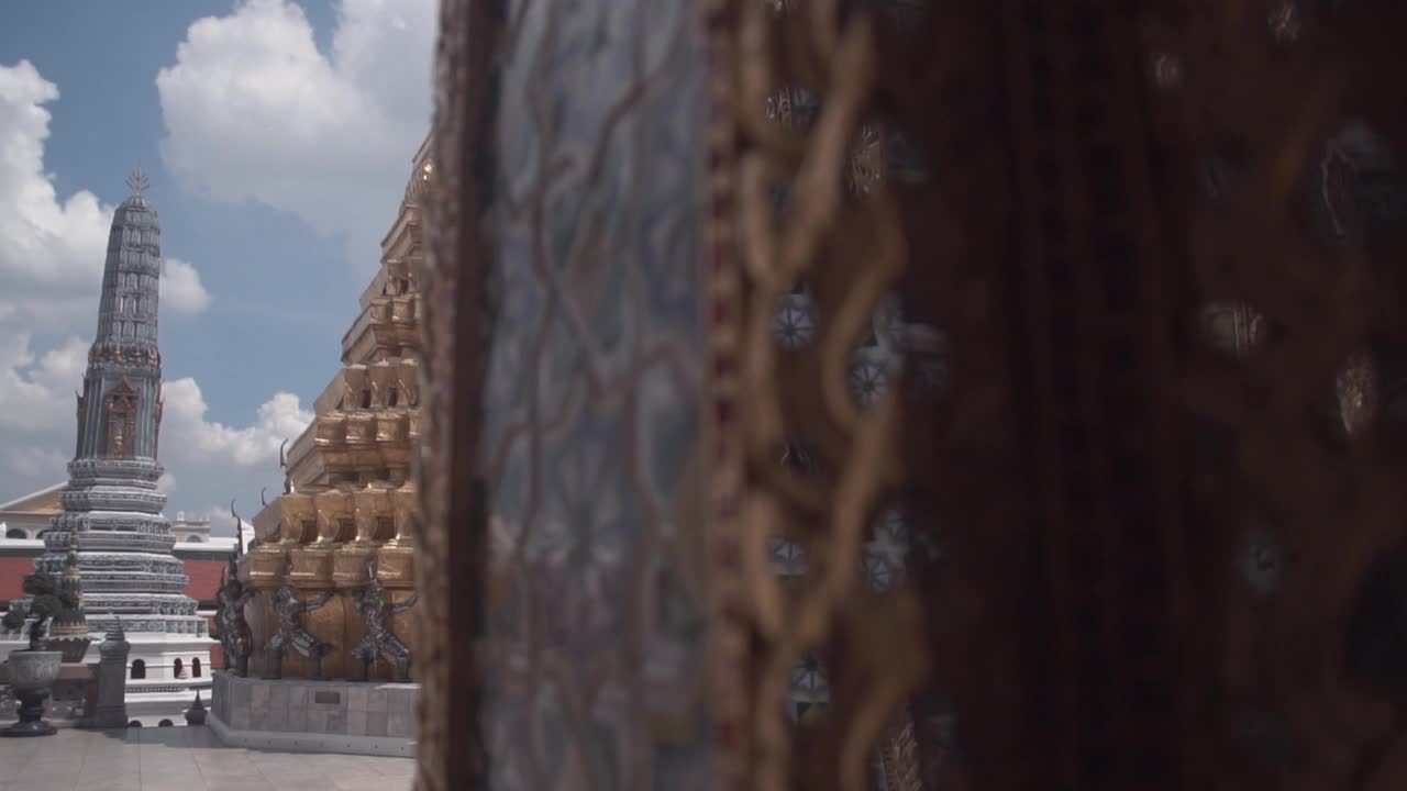 泰国曼谷的大皇宫寺庙。受欢迎的旅游目的地。视频素材