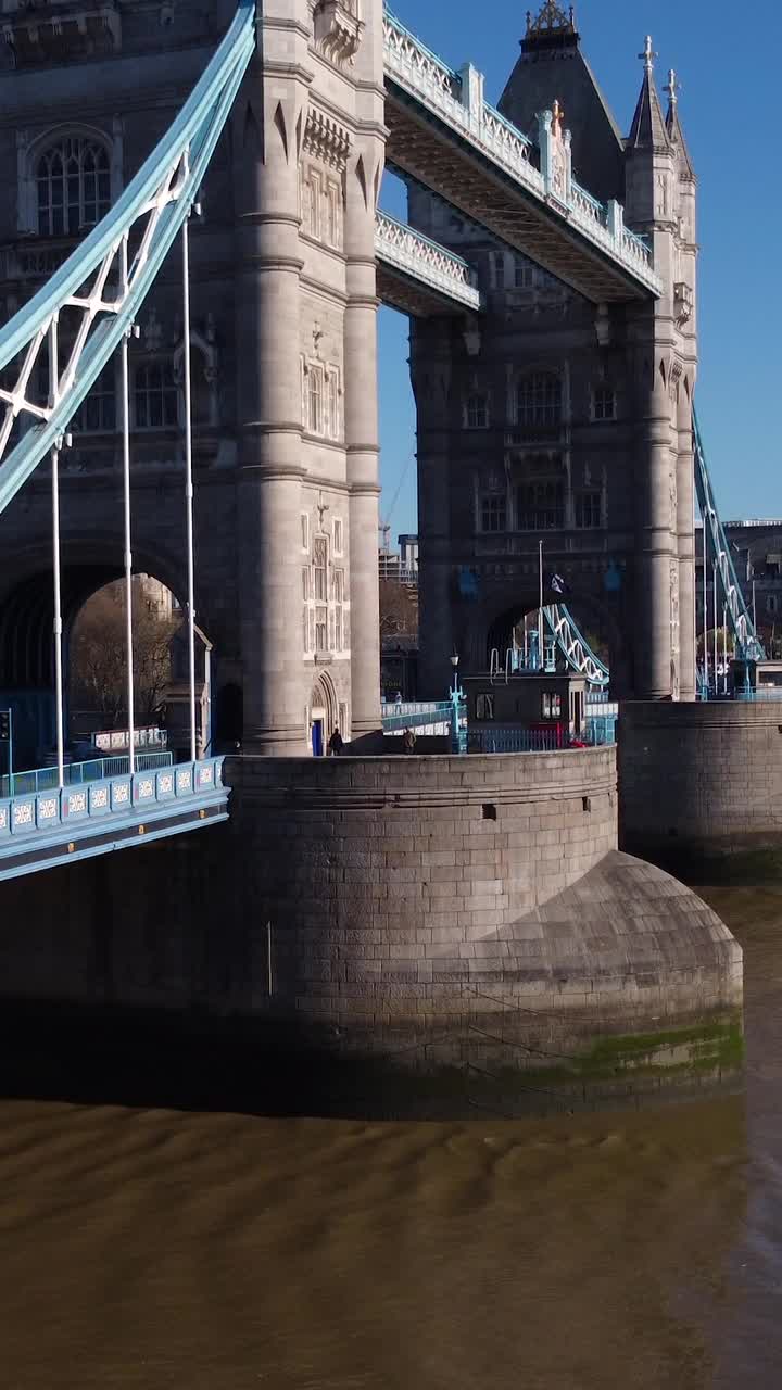 塔桥鸟瞰图。视频素材