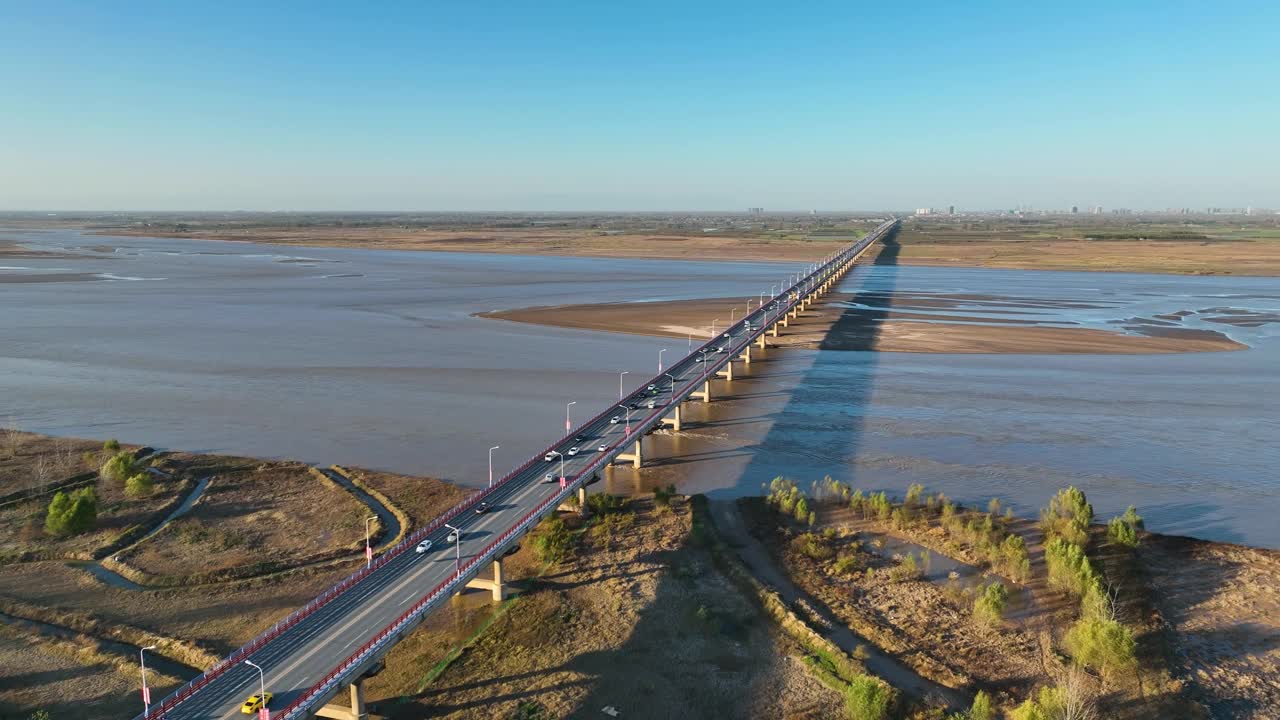 黄河(黄河)桥，河南省，中国视频素材