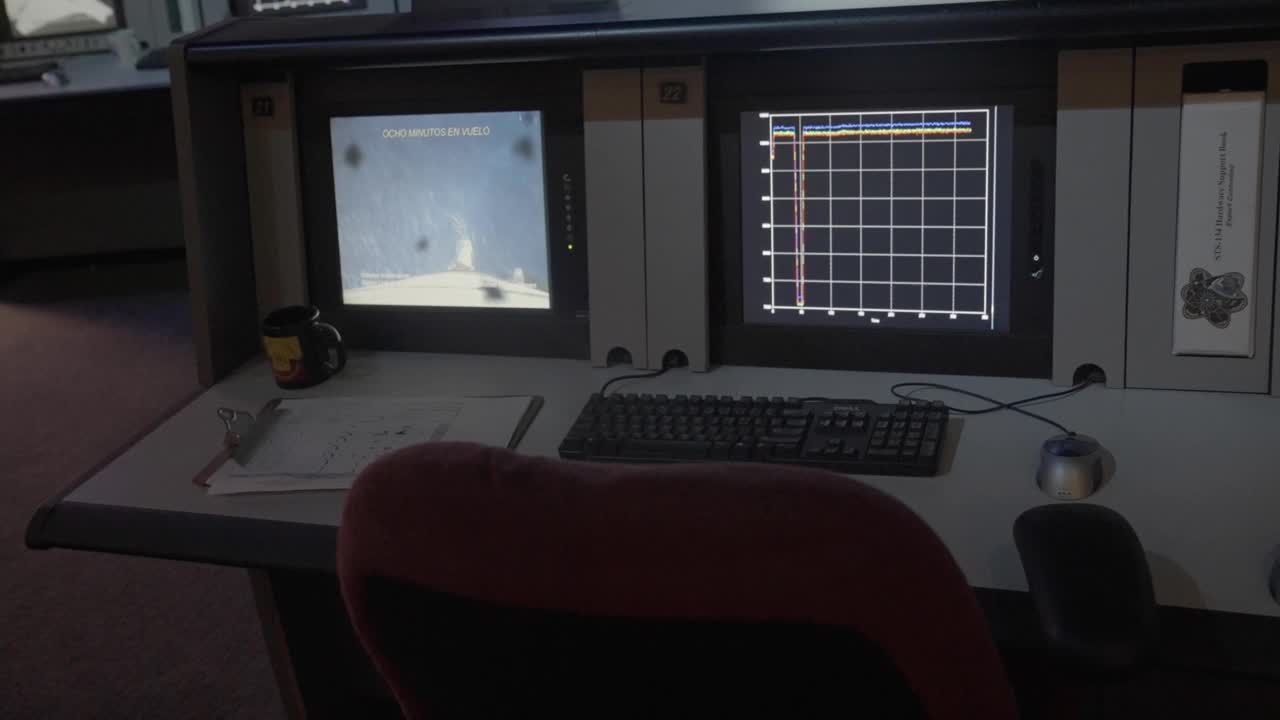 80年代控制塔工作站发射场视频素材