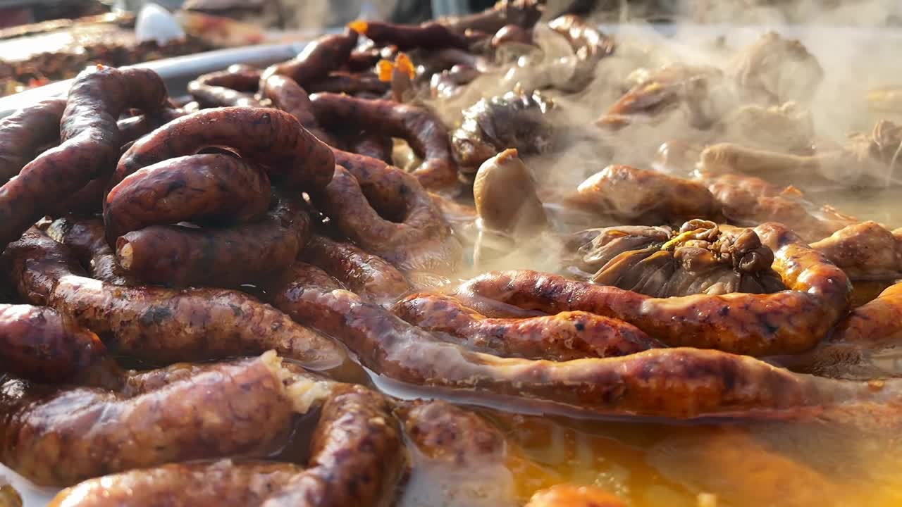传统的土耳其食品Mumbar视频素材