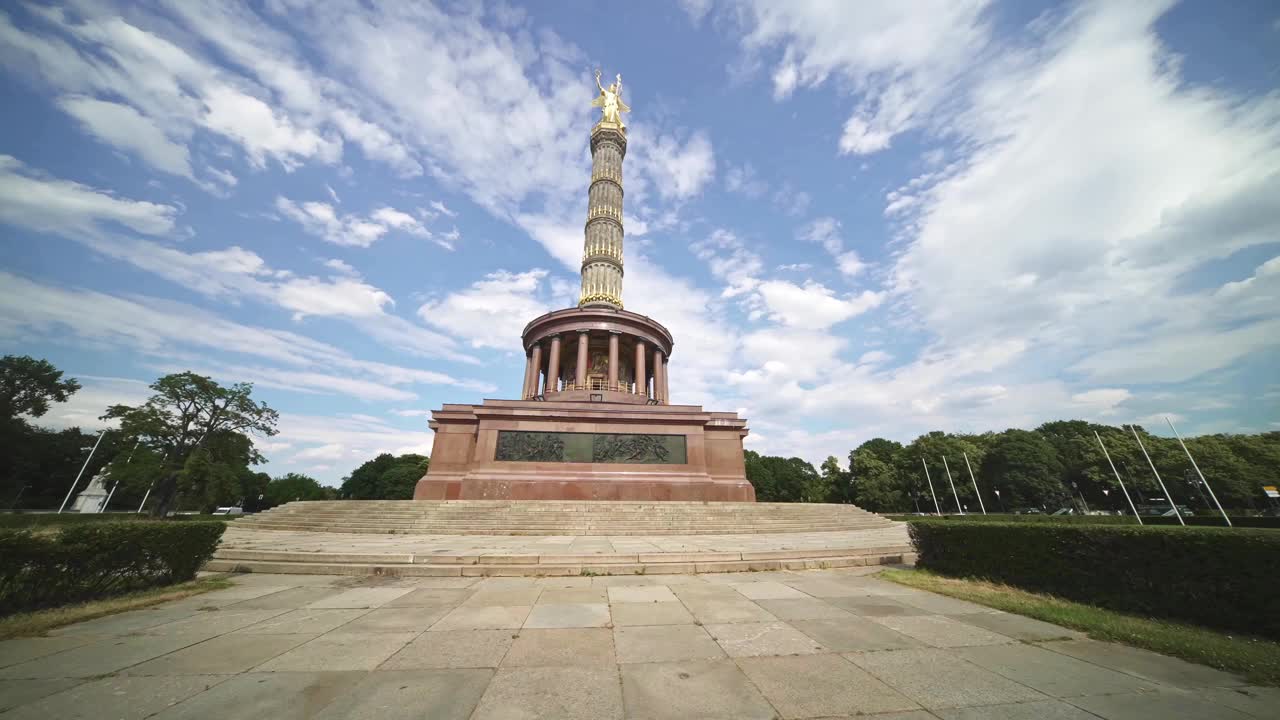 柏林胜利柱，德国蒂尔加藤附近的西格索尔纪念碑。视频下载