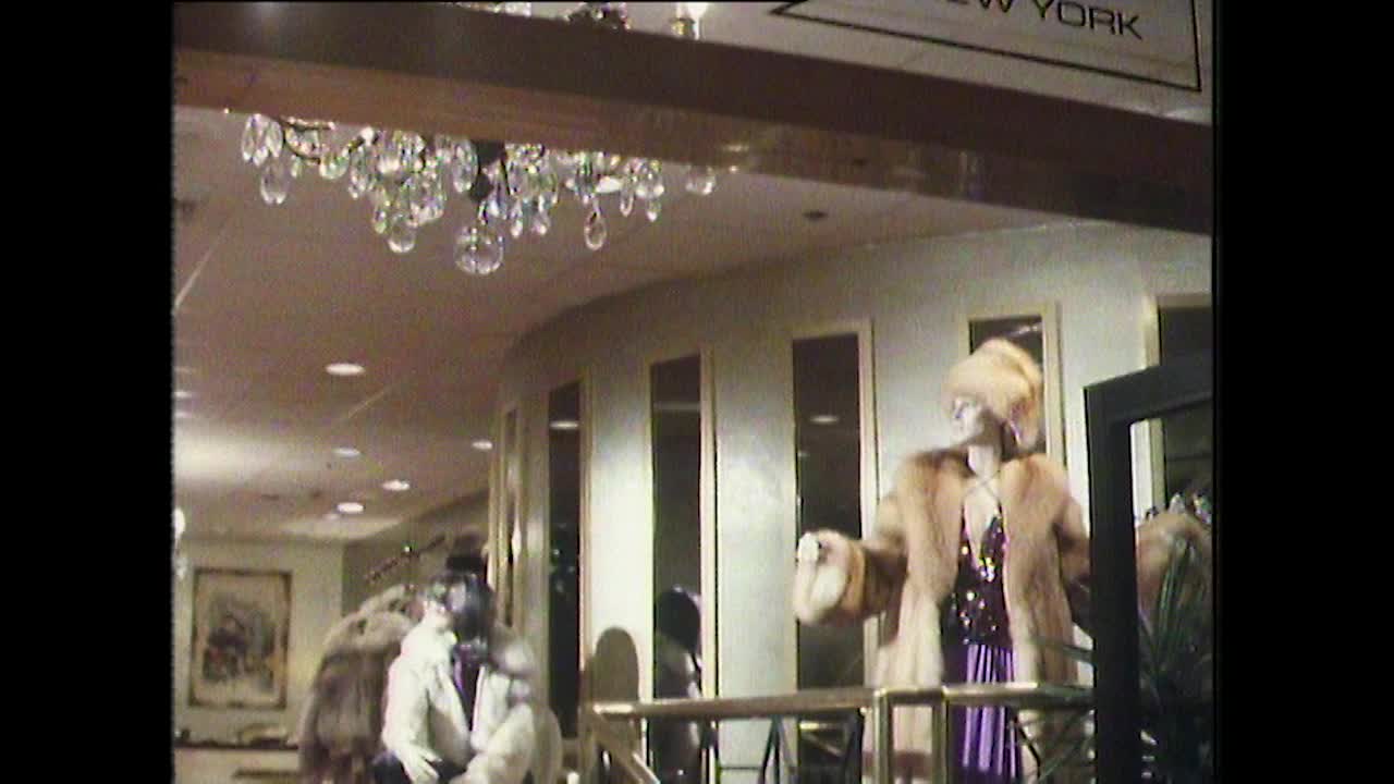 拉斯维加斯一家卖毛皮大衣的商店;1982视频下载