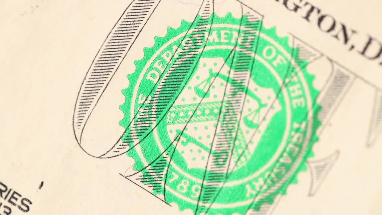 美国财政部在钞票上的印章。视频素材