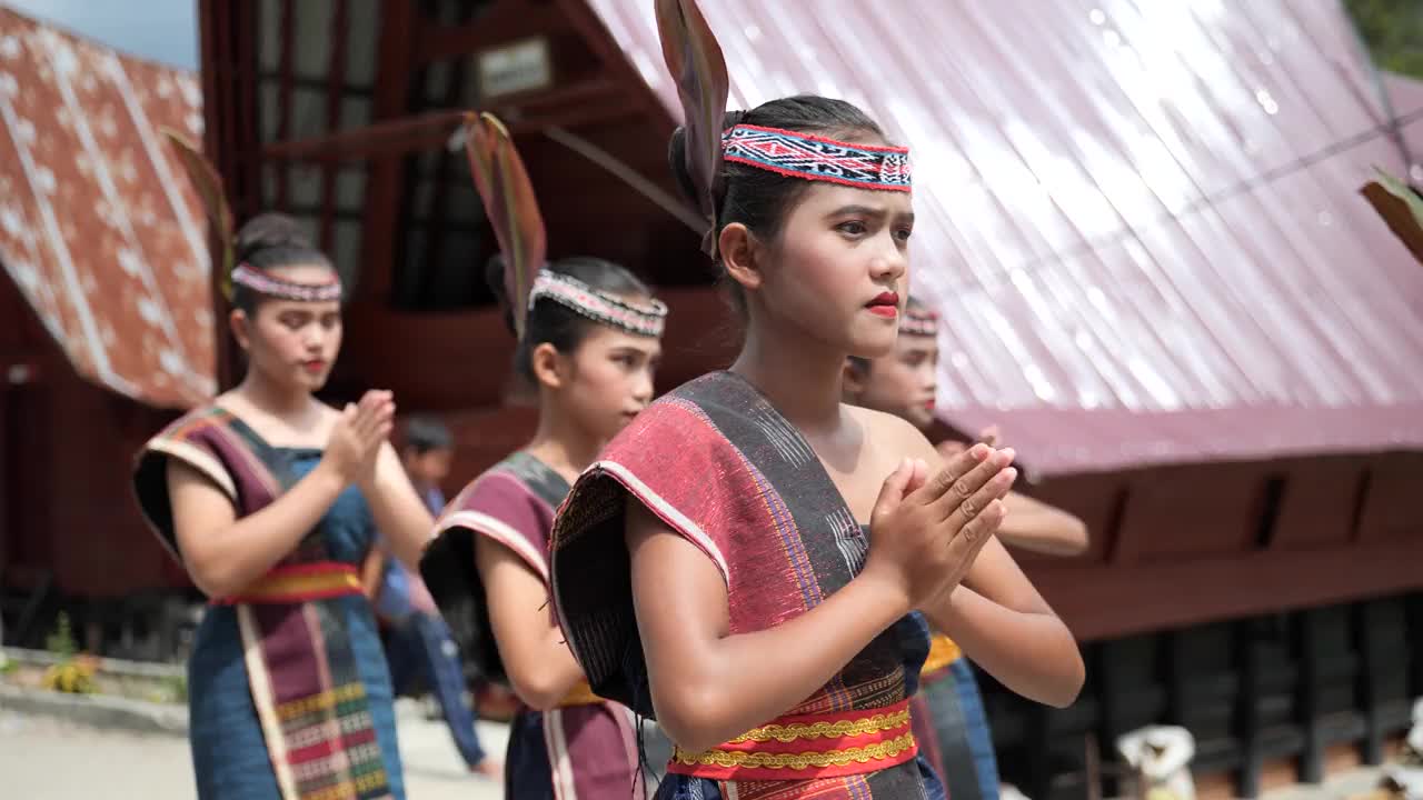 Samosir Toba Batak文化节，开始。视频下载