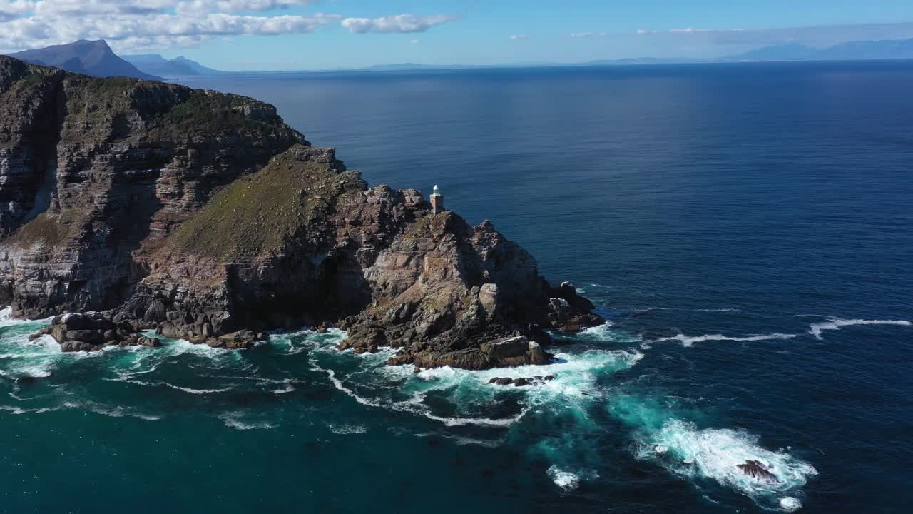 南非好望角岩石上的灯塔视频下载