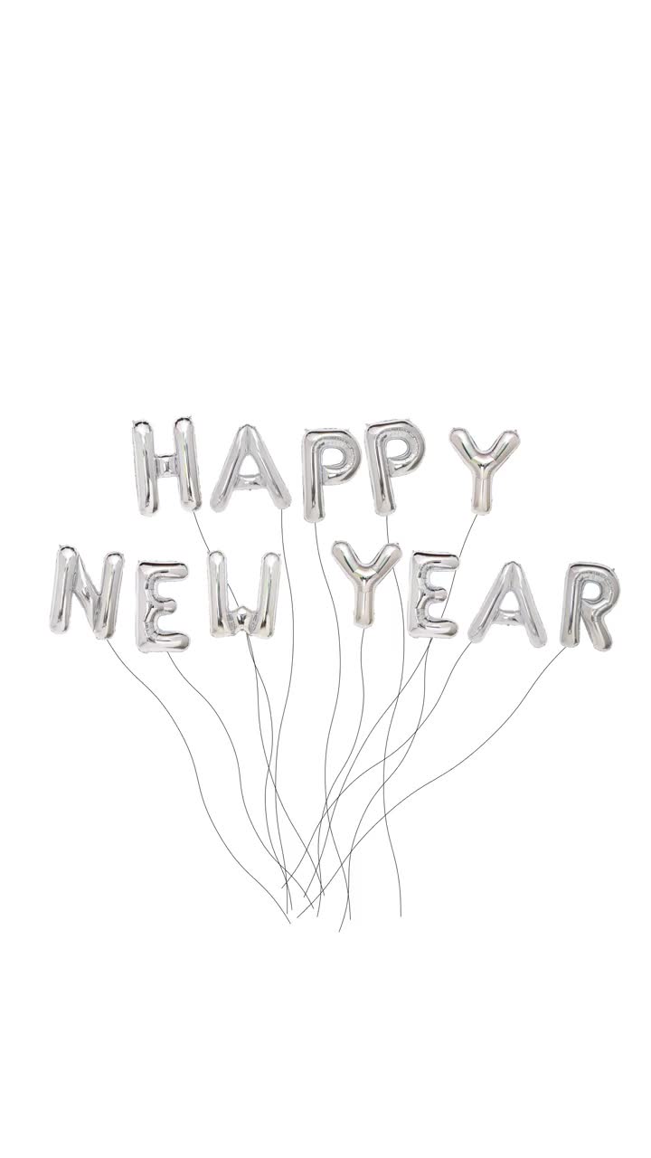 2022年新年快乐定格动画金银气球动画概念。孤立在白色背景。视频素材