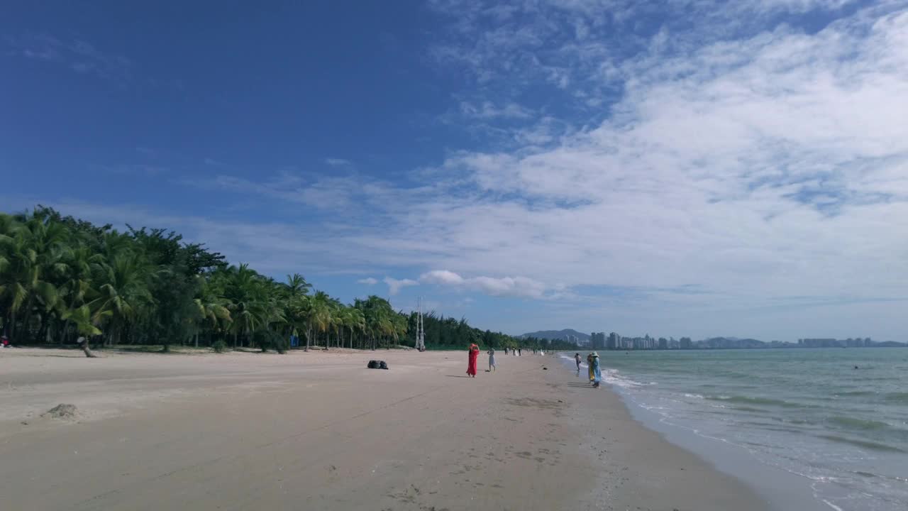 海南三亚亚龙湾海滩视频素材