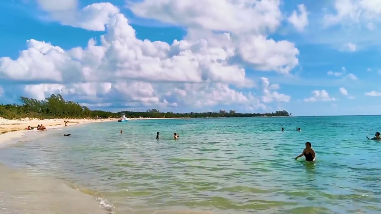 墨西哥卡门蓬埃斯梅拉达海滩88号热带墨西哥海滩。视频素材