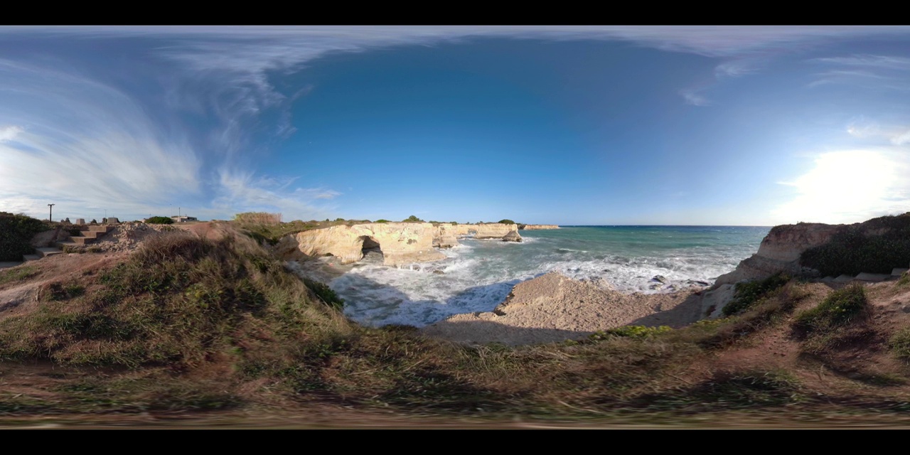 360 VR /视图Faraglioni岩石在海上视频素材