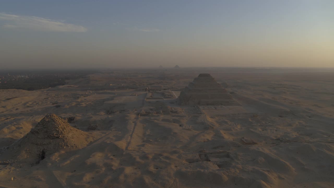 塞加拉德乔塞阶梯金字塔的镜头视频下载