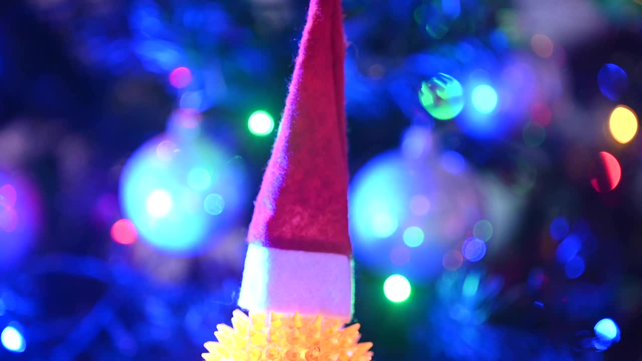 圣诞舞会上圣诞小屋的特写镜头。视频下载