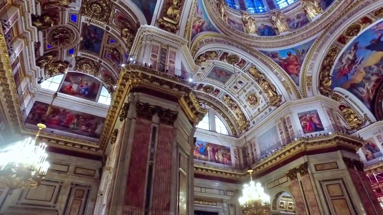 俄罗斯圣彼得堡艾尔米塔什博物馆内美丽而豪华的建筑视频下载