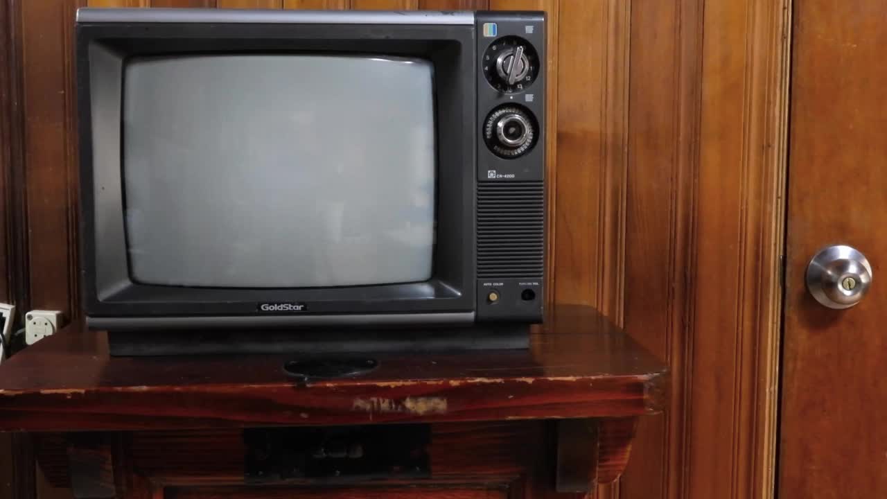 金星电视与旋转转盘制造于1980年代/韩国视频下载