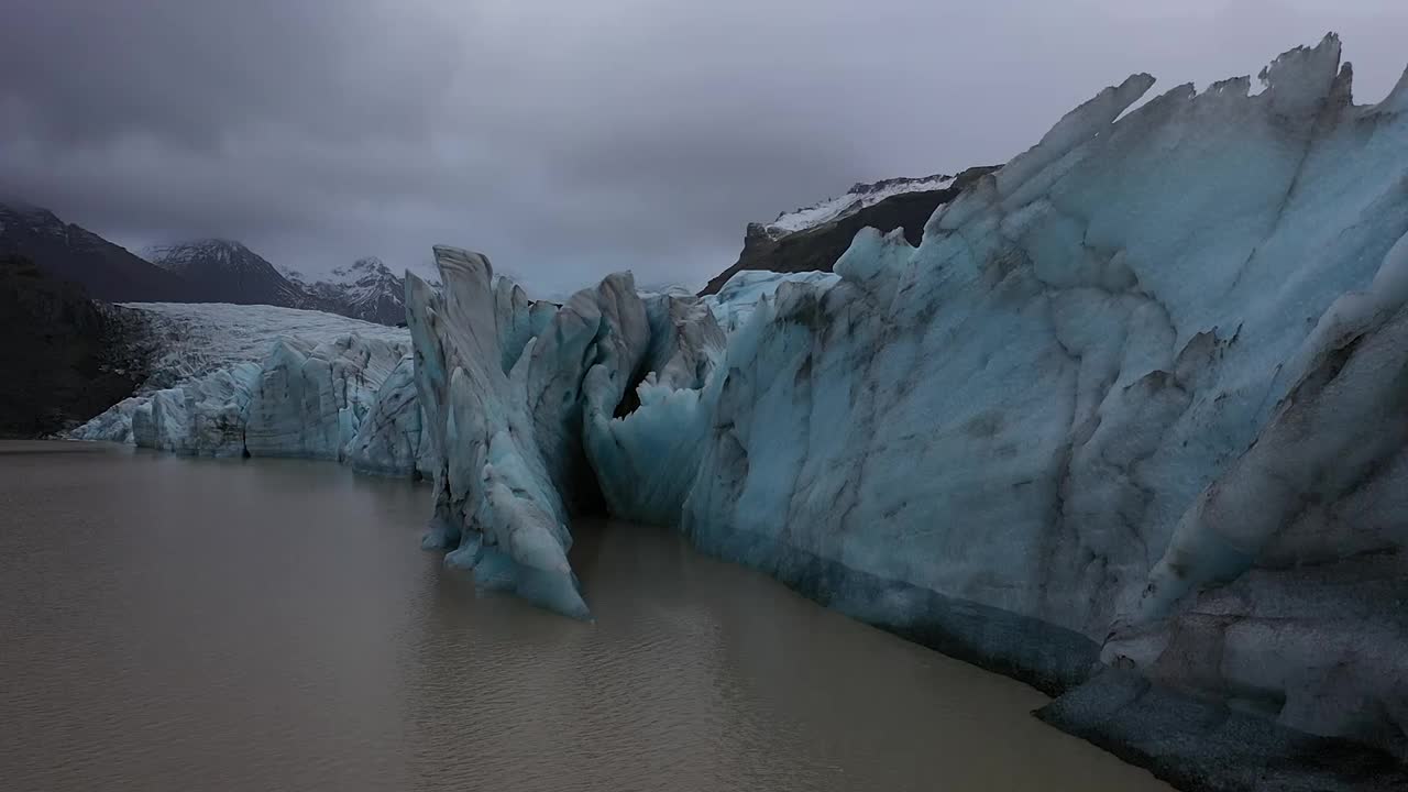 无人飞行冰川视频素材