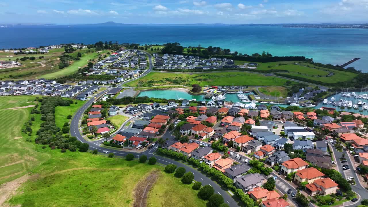 鸟瞰新西兰的一个街区视频素材