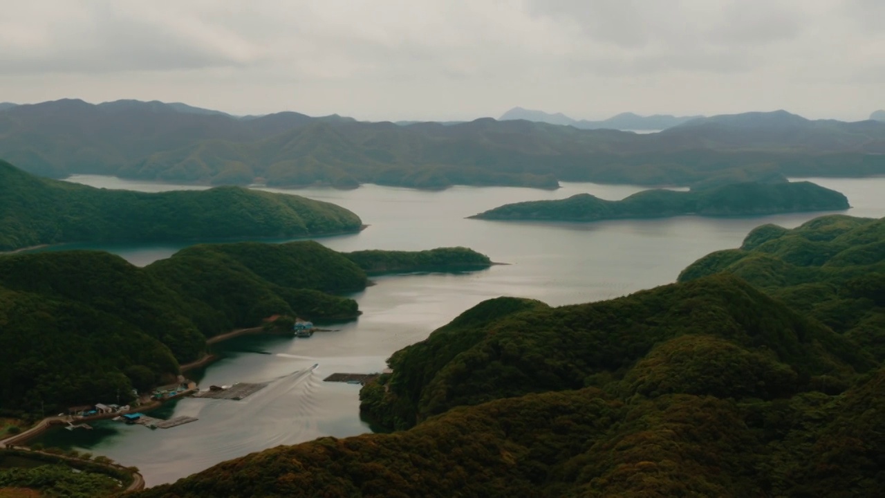 来自日本对马岛Eboshi山的Aso湾视频下载