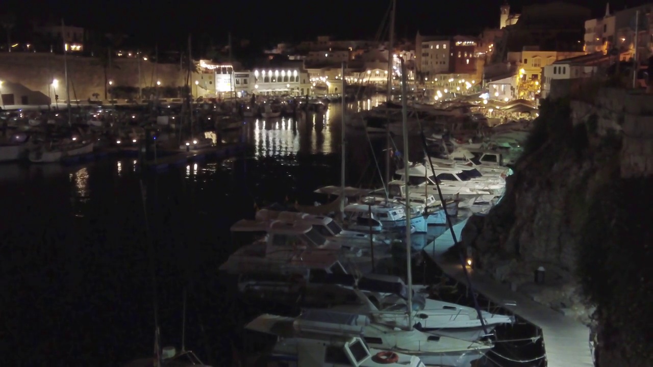 Ciutadella市的港口视频下载