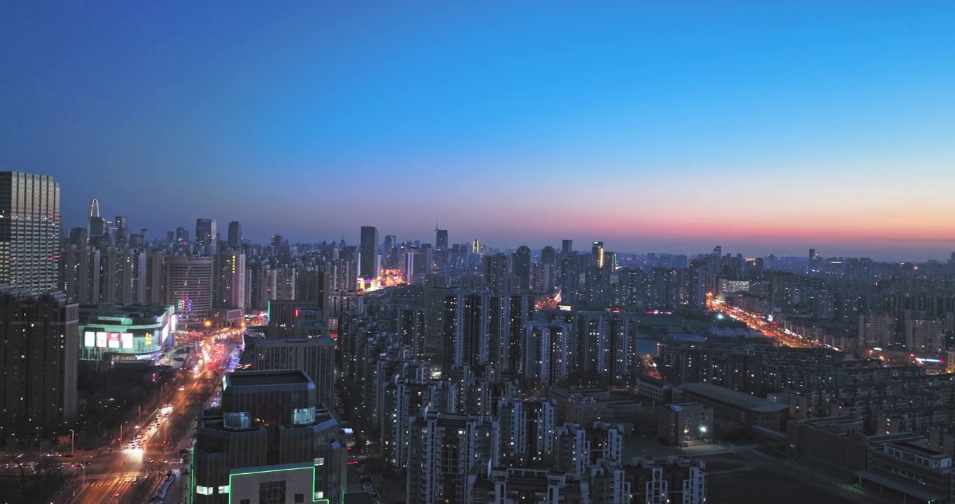 城市夜间鸟瞰图视频素材