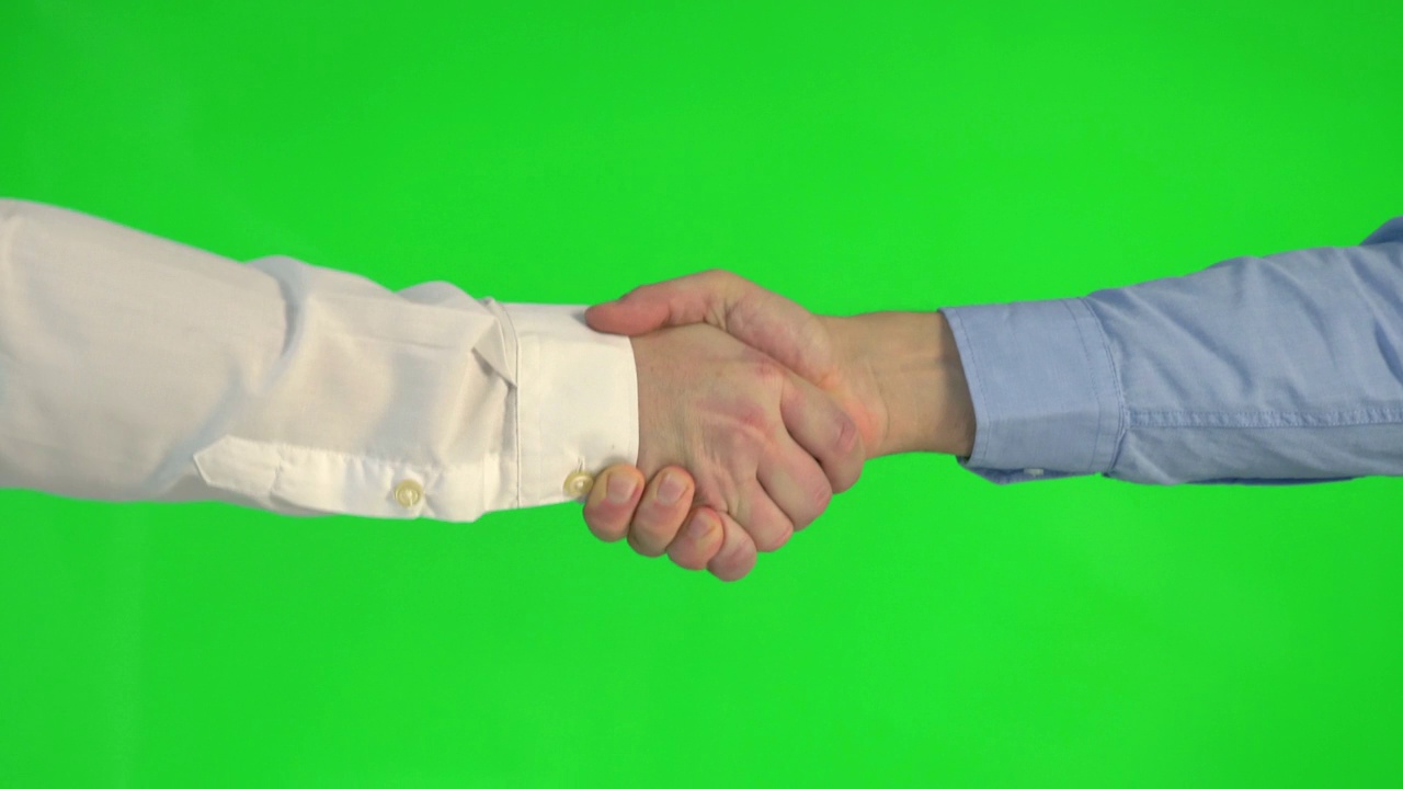 绿色背景下的握手，4k慢动作，60帧/秒视频下载