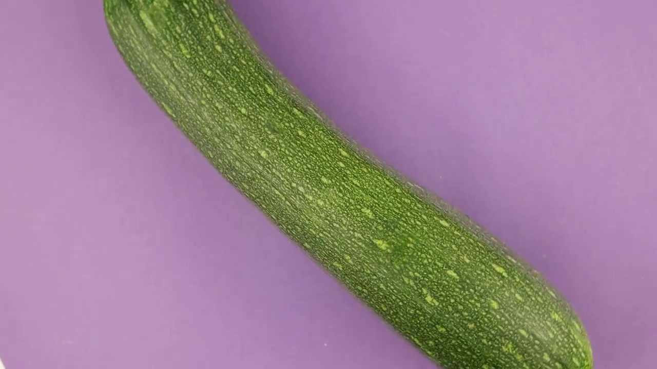 新鲜蔬菜，一个成熟的西葫芦视频下载