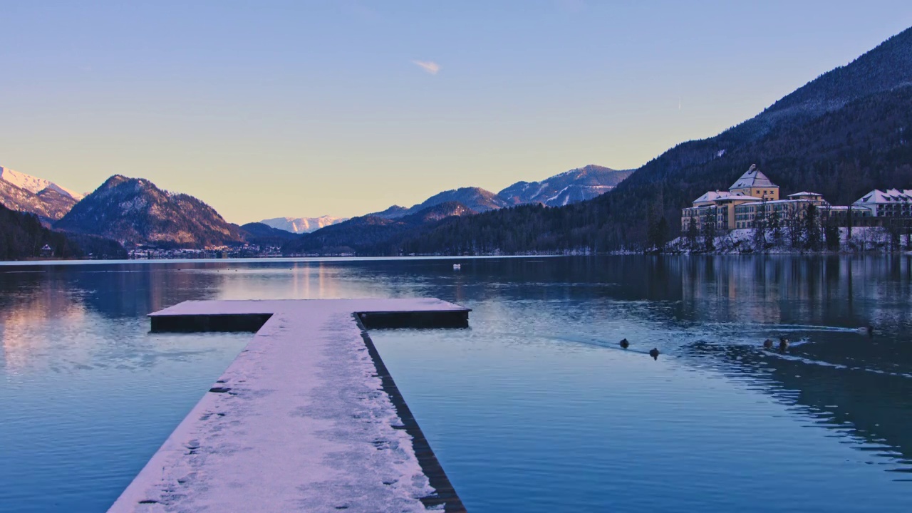 奥地利萨尔斯堡地的富施尔西湖视频下载