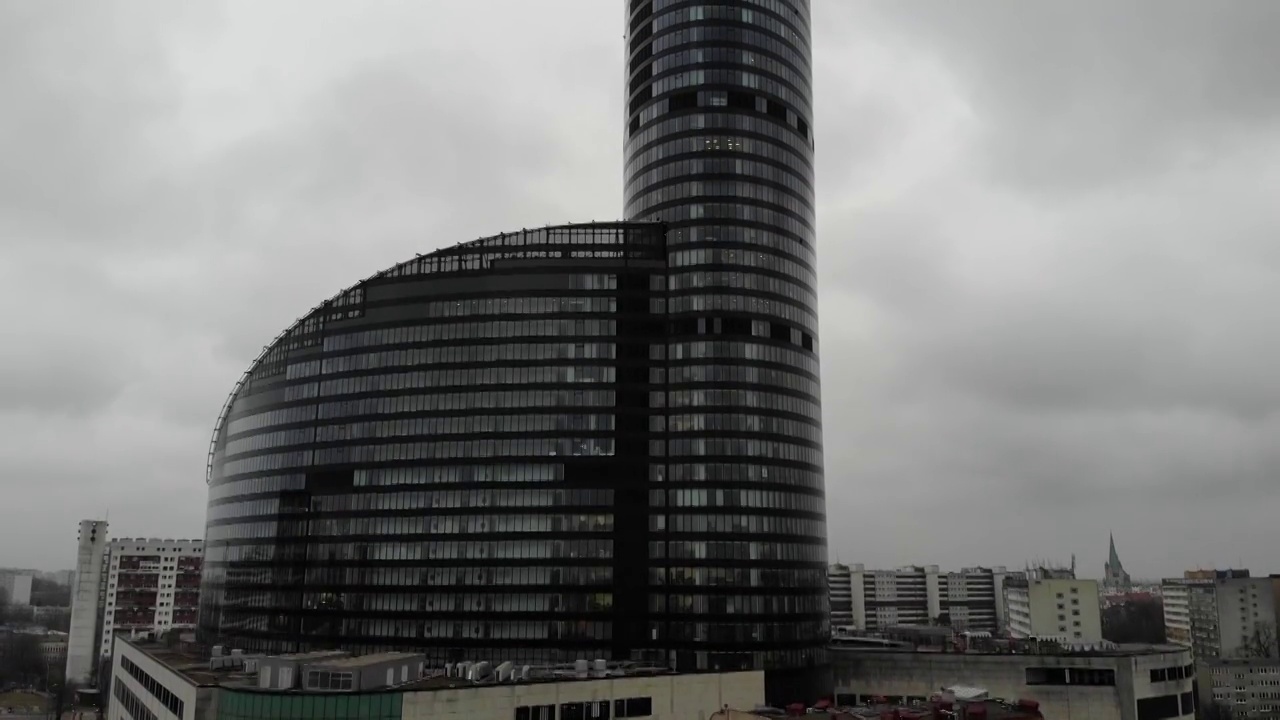弗罗茨瓦夫的天空塔视频素材