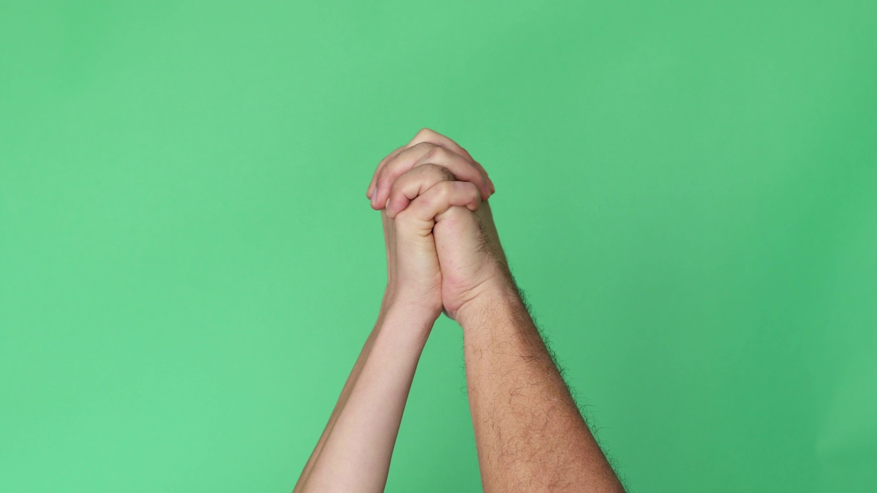 男人和女人在握手视频下载