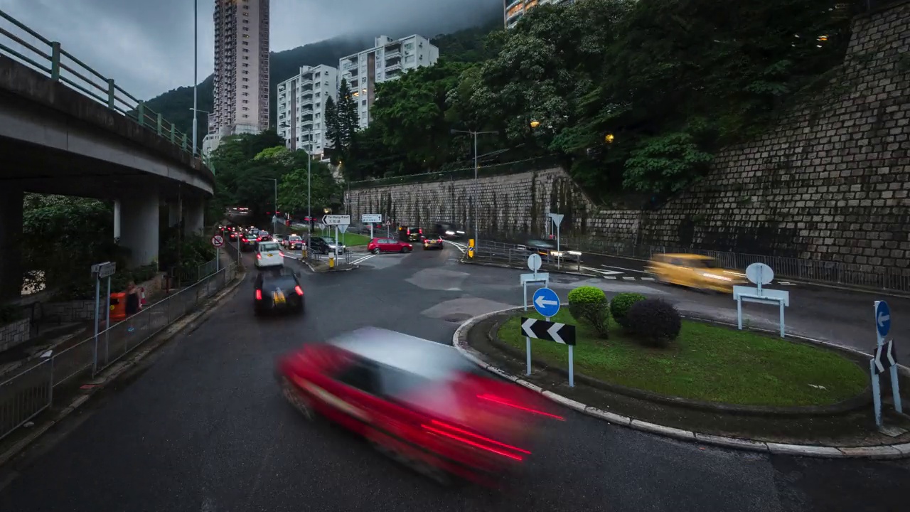 中国香港是主要的金融中心，也是亚洲最发达的城市之一视频素材