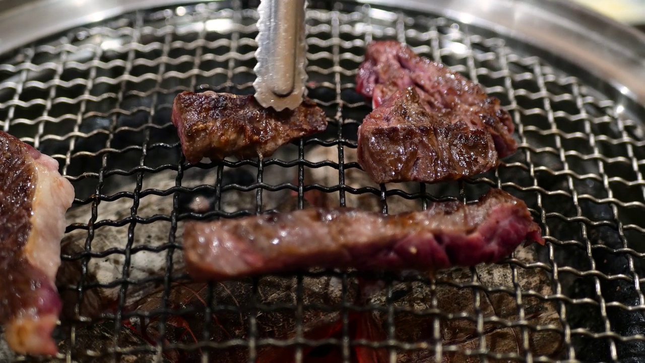 韩国食物:烤牛肉视频下载
