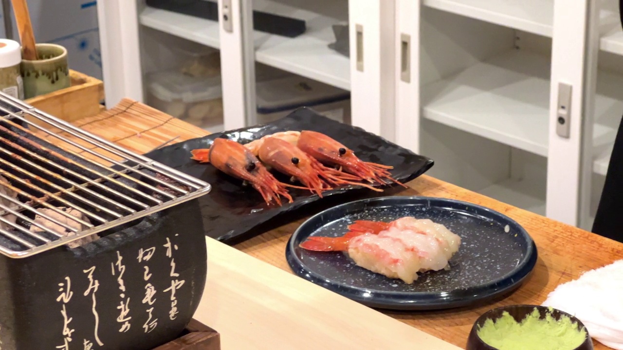 植物虾寿司，享受东京特色菜，大斋私人晚餐，厨师精选菜，日本视频素材