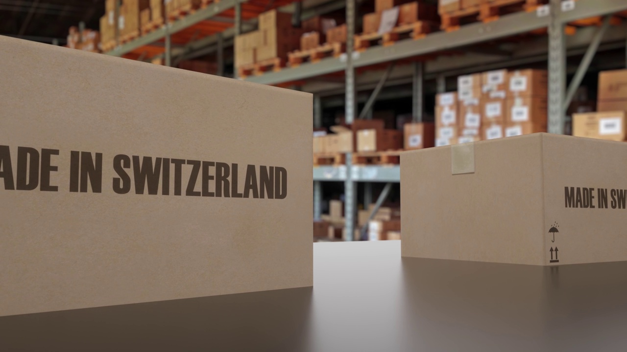传送带上有瑞士制造文字的盒子。瑞士商品相关的可循环3D动画视频素材
