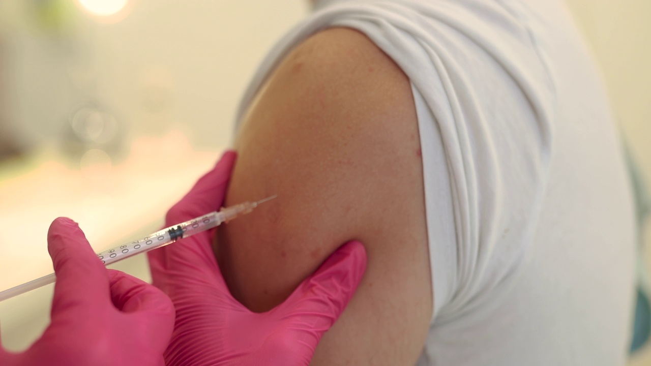 儿童Covid-19疫苗接种视频素材