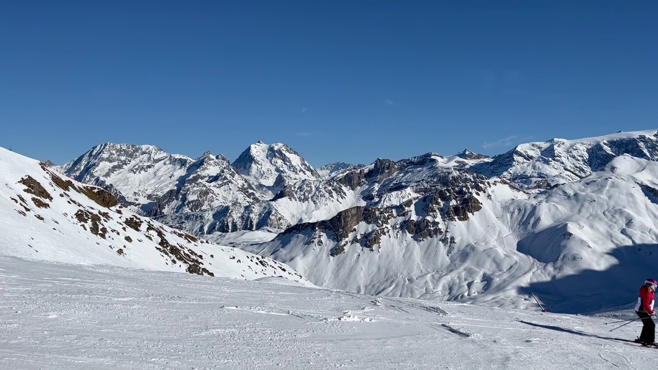 滑雪场的滑雪场冬季滑雪视频下载