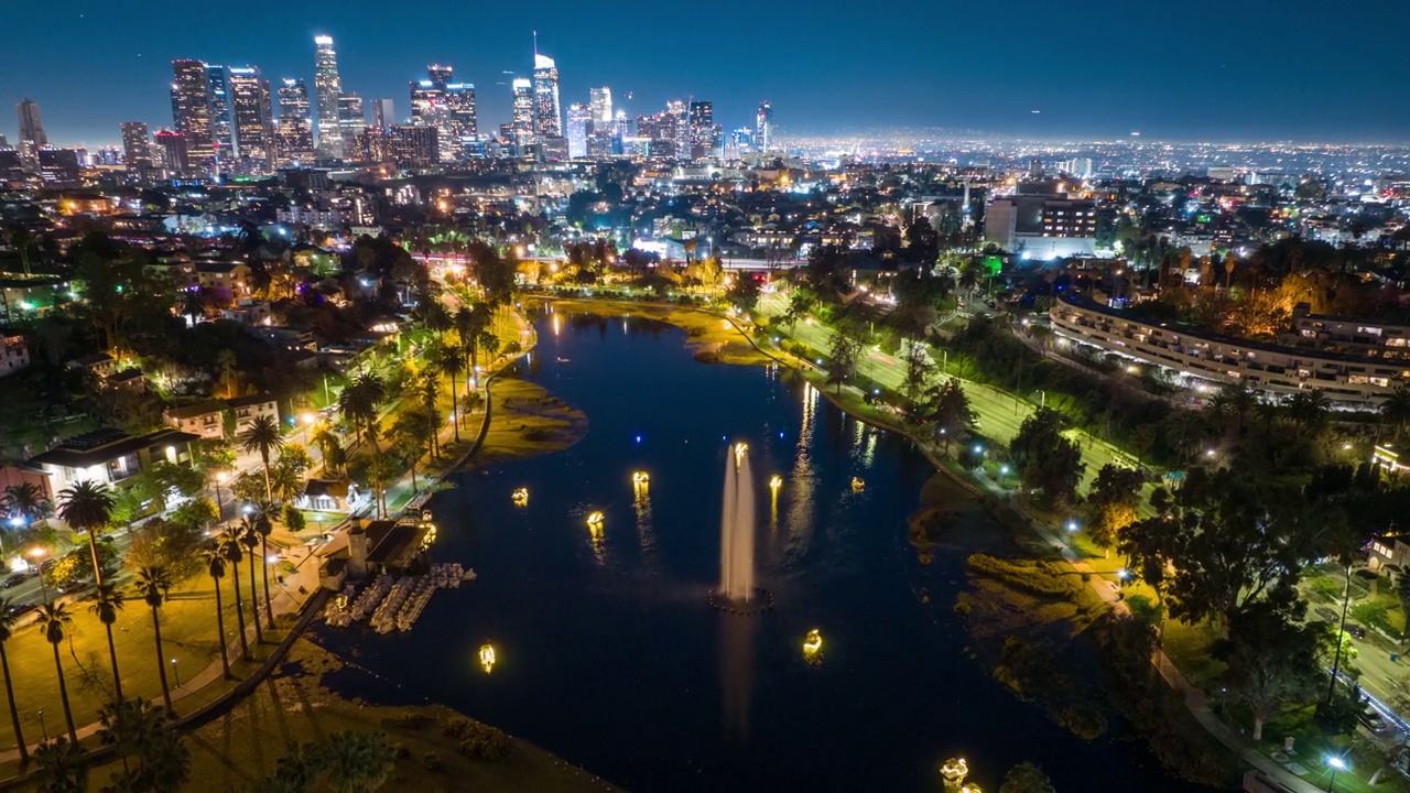 洛杉矶回声公园湖的夜景视频素材