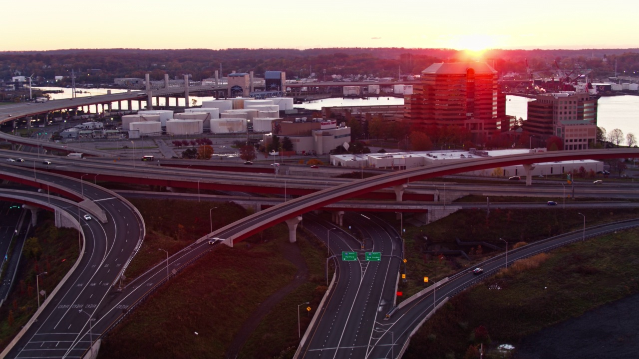康涅狄格州纽黑文高速公路互通立交鸟瞰图视频素材