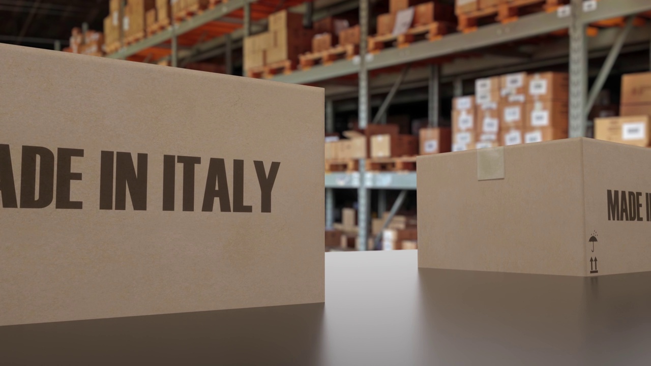 传送带上有意大利制造文字的盒子。意大利商品相关的可循环3D动画视频素材