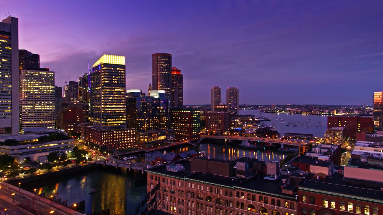 马萨诸塞州波士顿市区的夜景视频下载