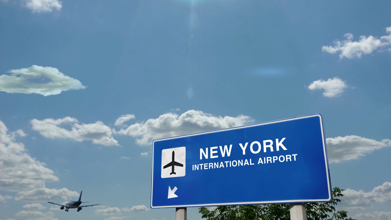 飞机在美国纽约机场降落视频素材